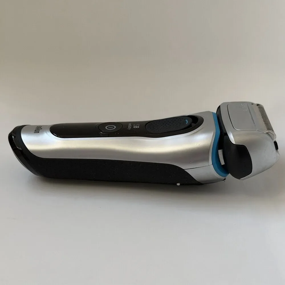 Braun Series 8 Wet & Dry Electric Shaver Type 5795 Tested w/ Charger Manual